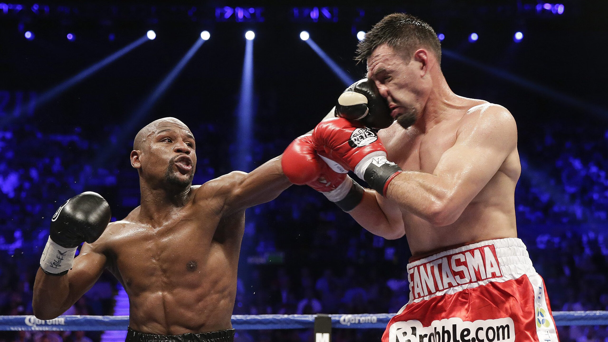 九游体育网页登陆-《堡垒之夜》“未来幻影”系列赛,创意无限,精彩不断!